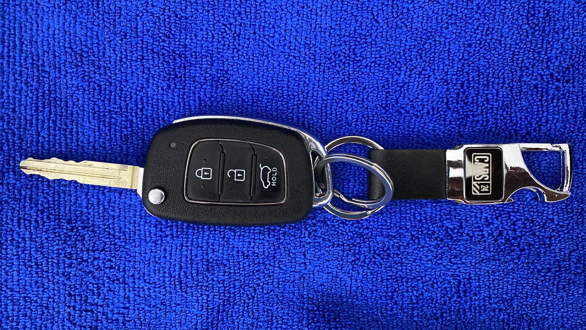 Car key fob of a Hyundai Venue