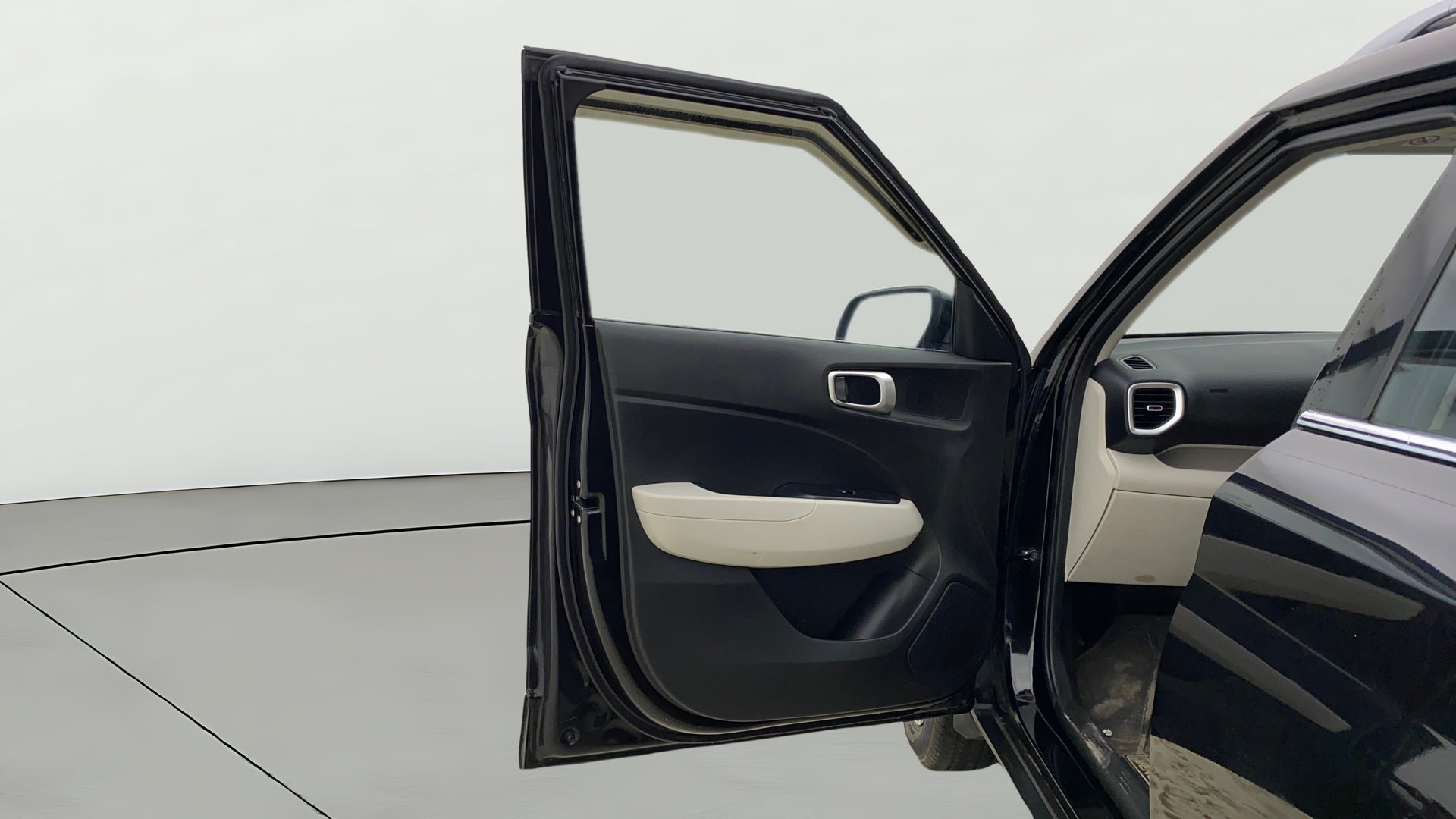 Front passenger door of a Hyundai Venue