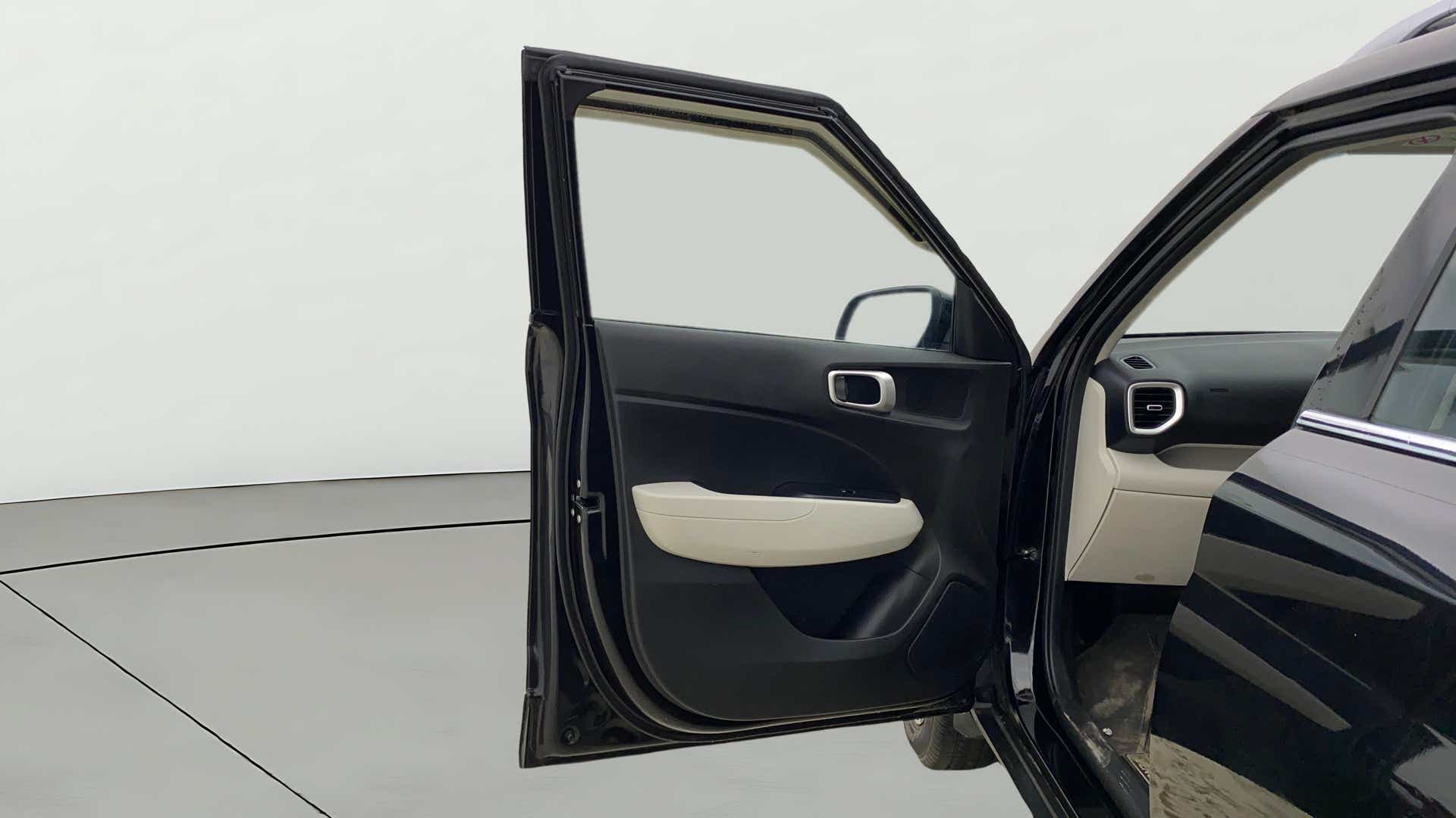 Front passenger door of a Hyundai Venue