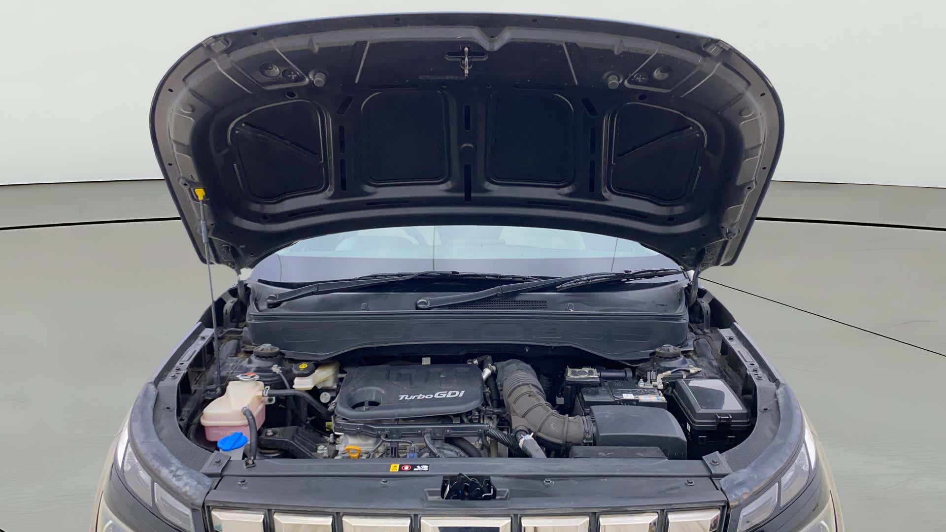 Engine bay of a Hyundai Venue