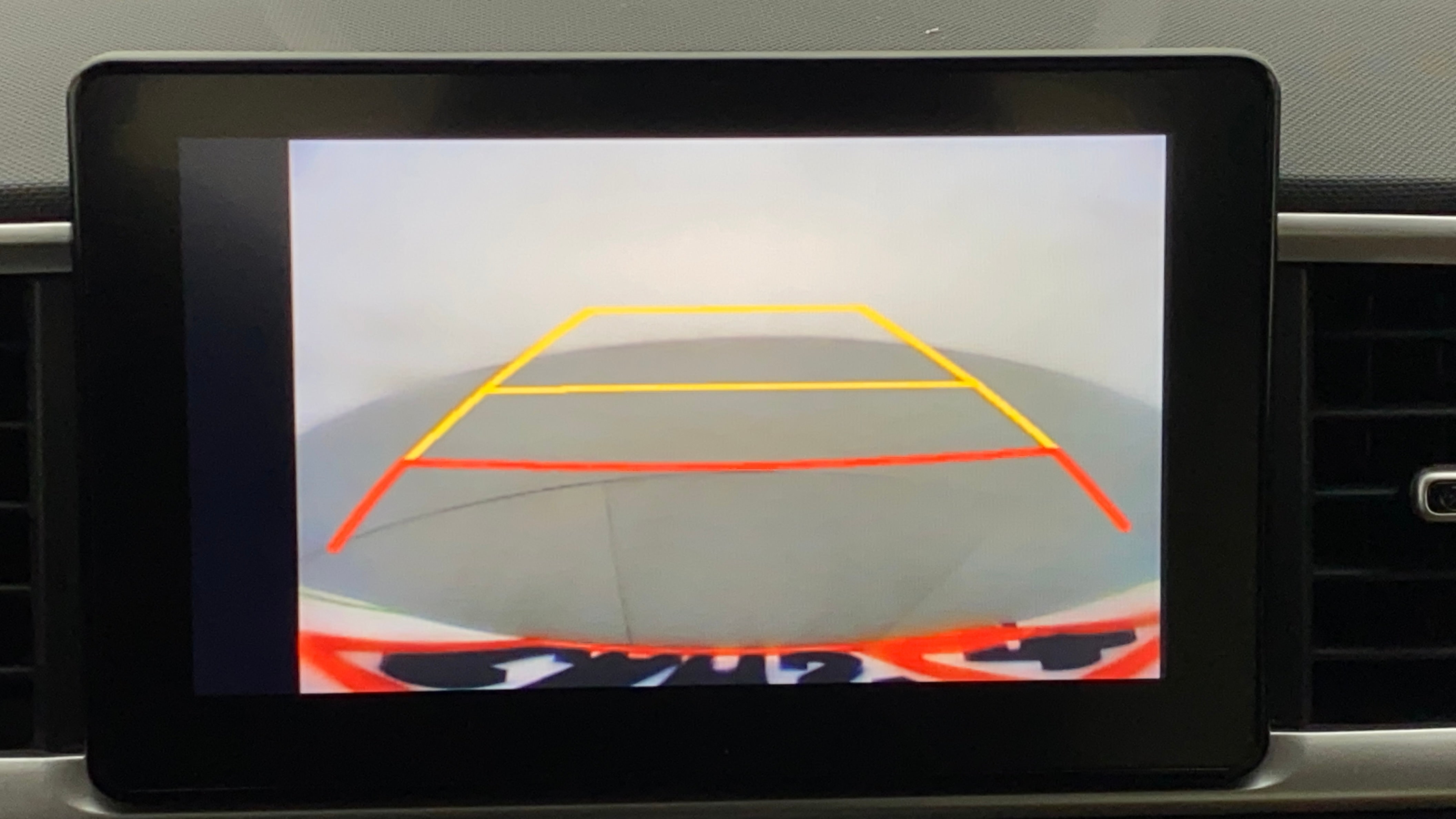 Reverse camera display of a Hyundai Venue