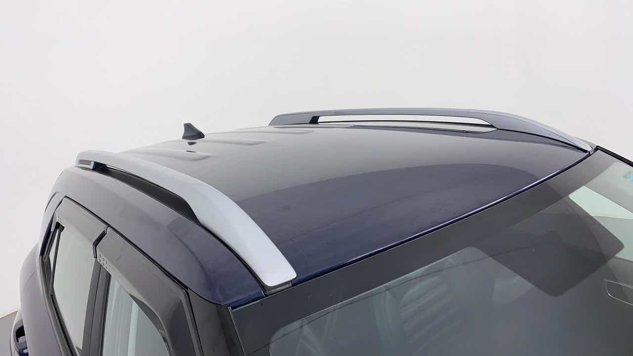 Roof view of a Hyundai Venue