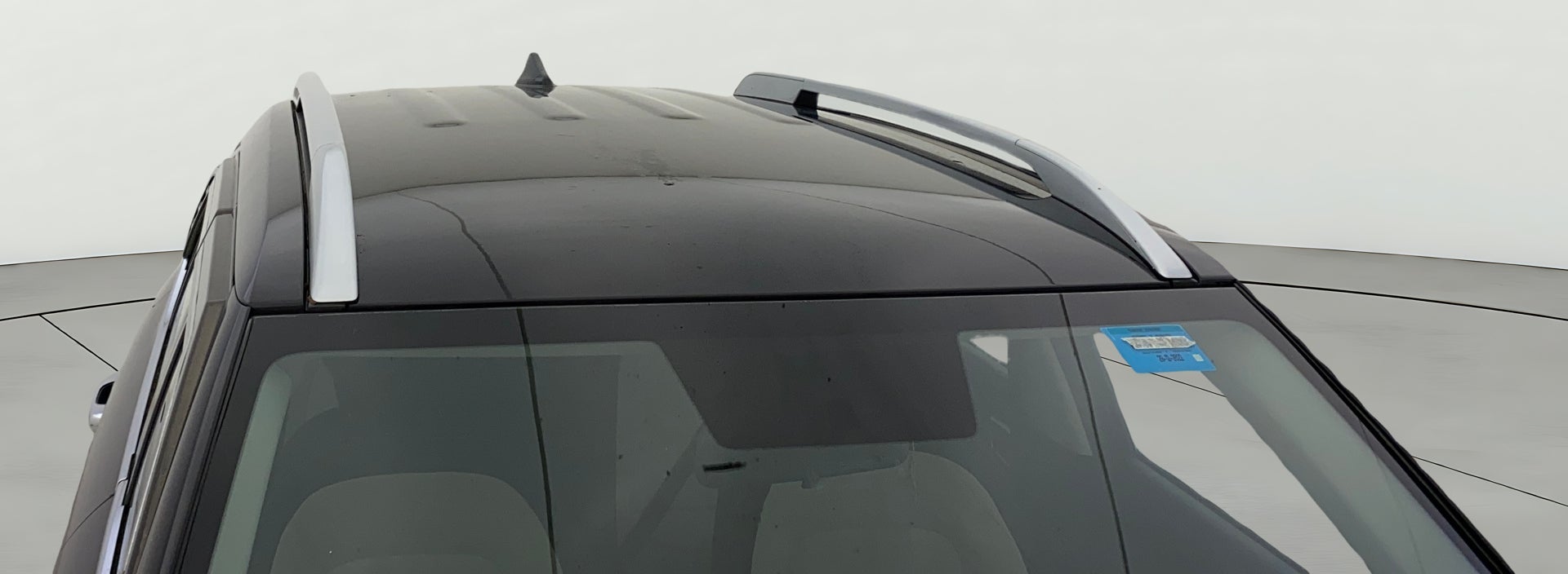 Roof and roof rails view of a Hyundai Venue