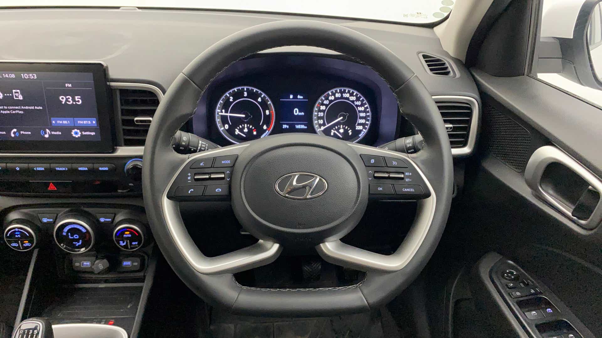 Steering wheel and dashboard of a Hyundai Venue