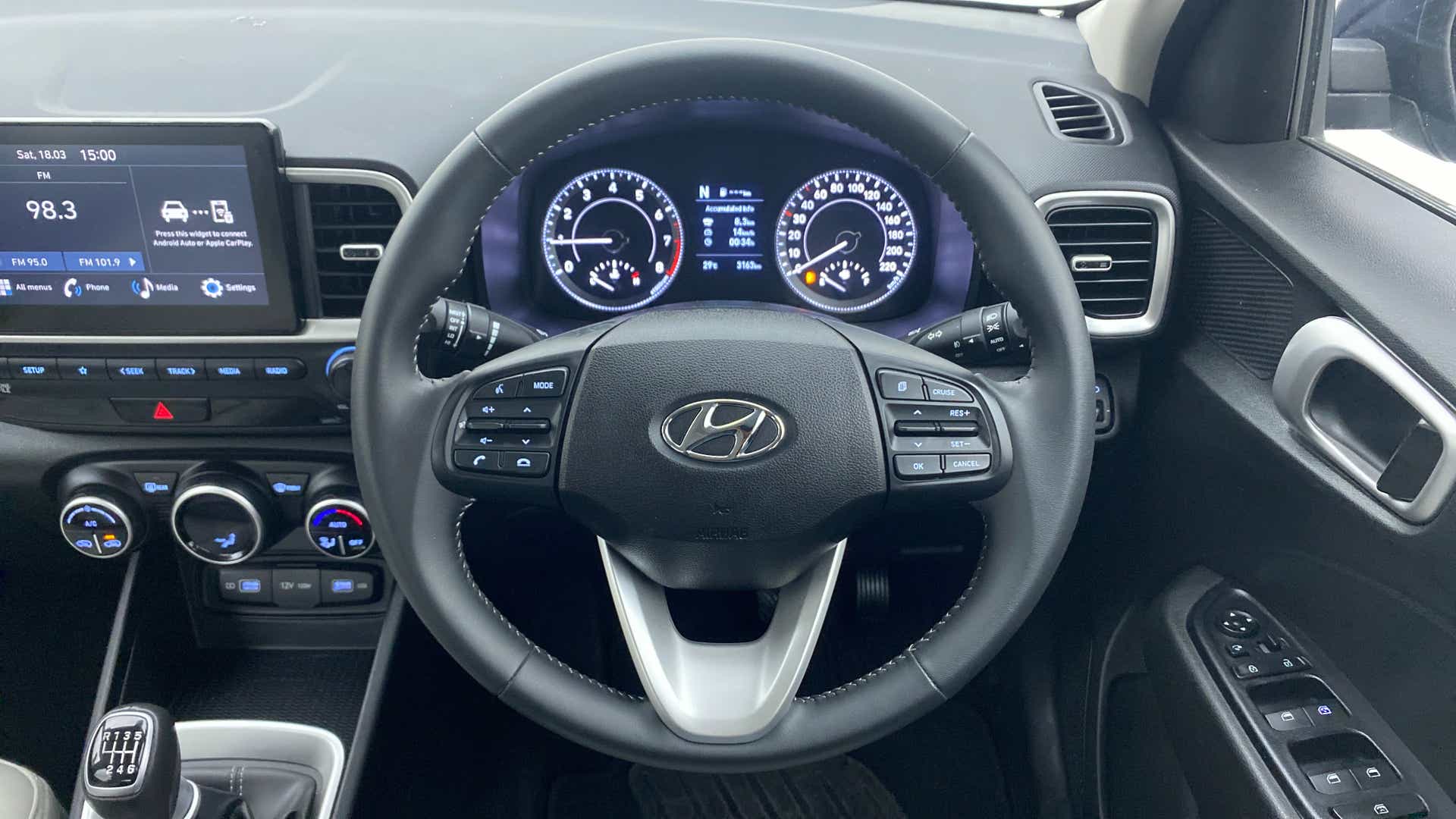 Dashboard and steering wheel of a Hyundai Venue
