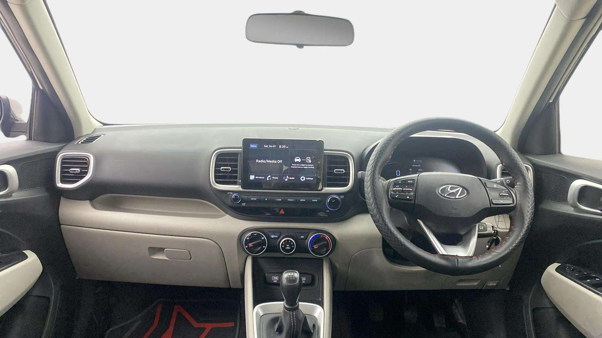 Dashboard and steering wheel of a Hyundai Venue interior