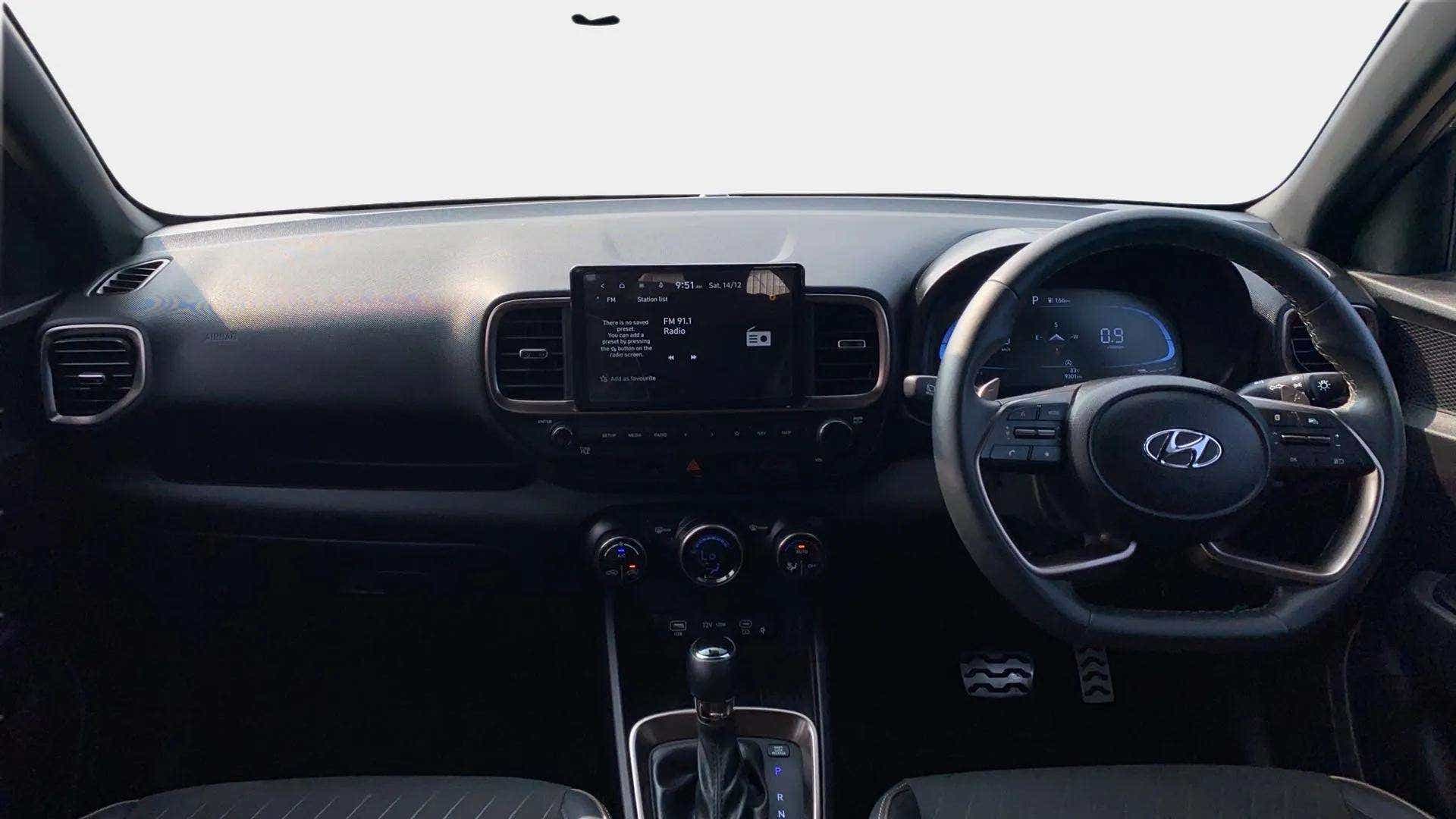 Dashboard and steering wheel of a Hyundai Venue