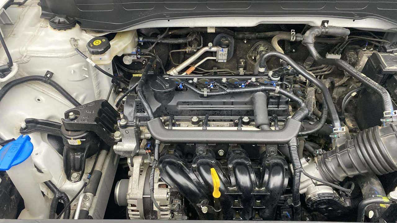 Engine bay of a Hyundai Venue