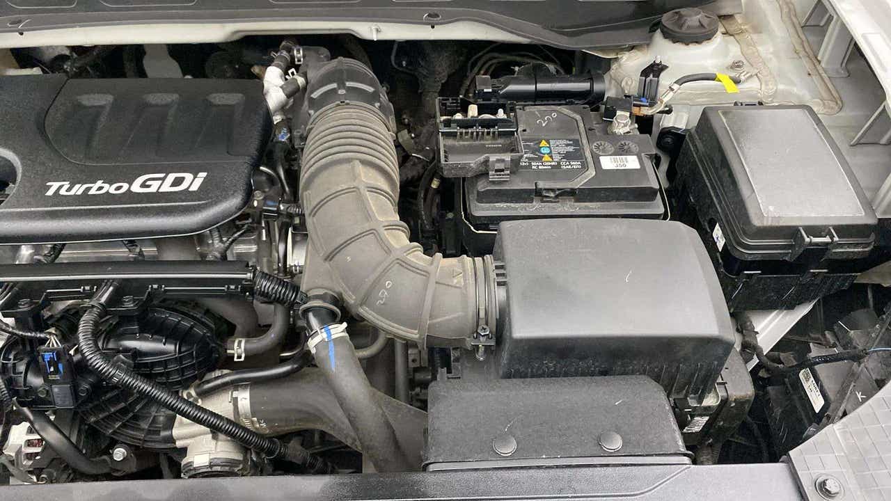 Engine bay view of a Hyundai Venue