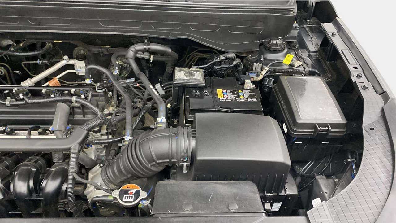 Engine bay of a Hyundai Venue