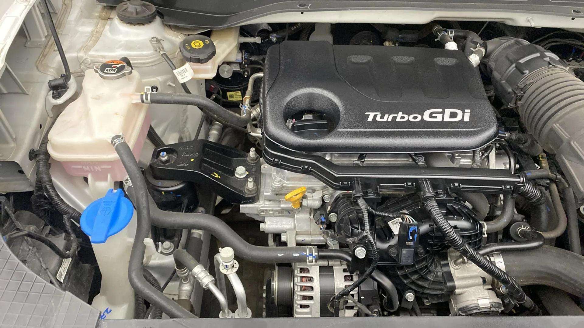 Engine bay of a Hyundai Venue Turbo GDi