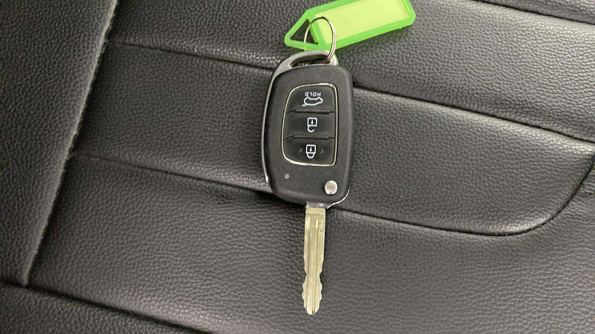 Car key fob of a Hyundai Venue