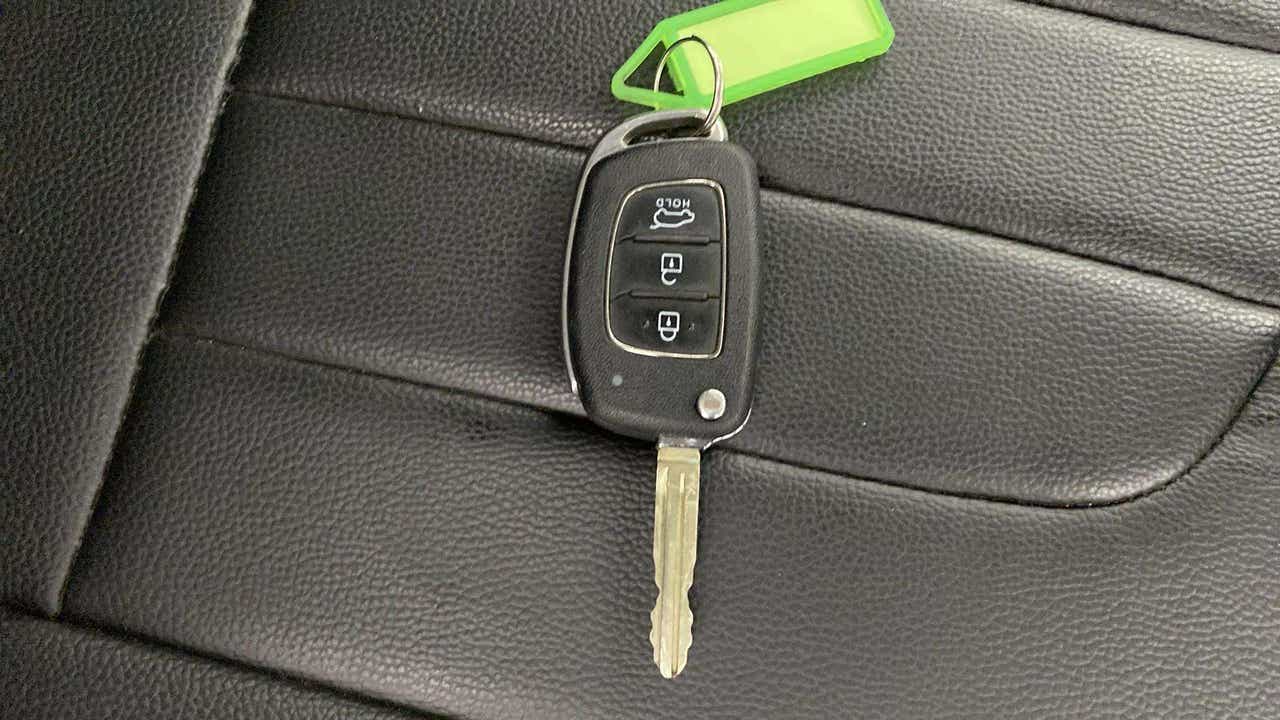 Car key fob of a Hyundai Venue
