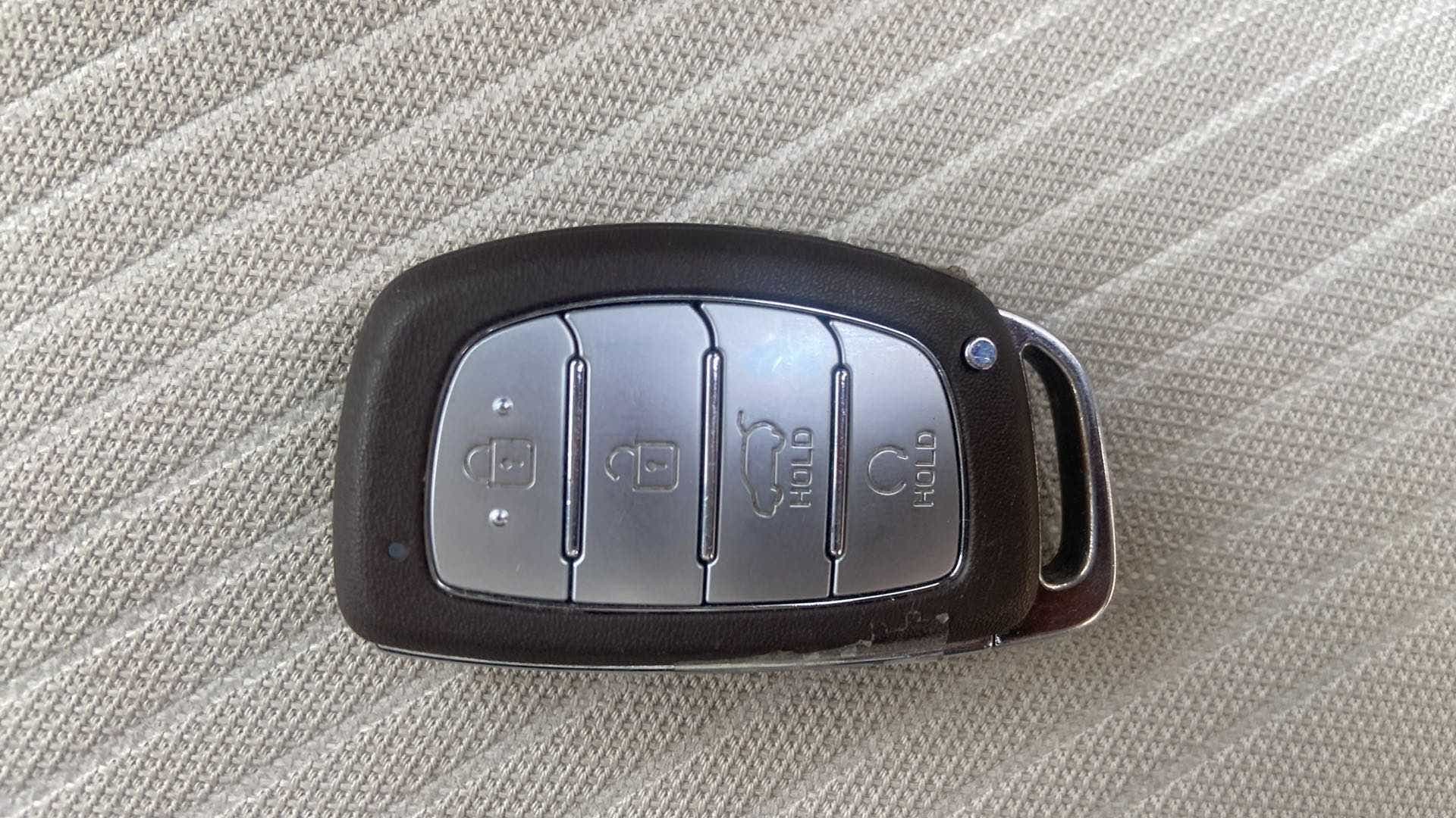 Key fob of a Hyundai Venue