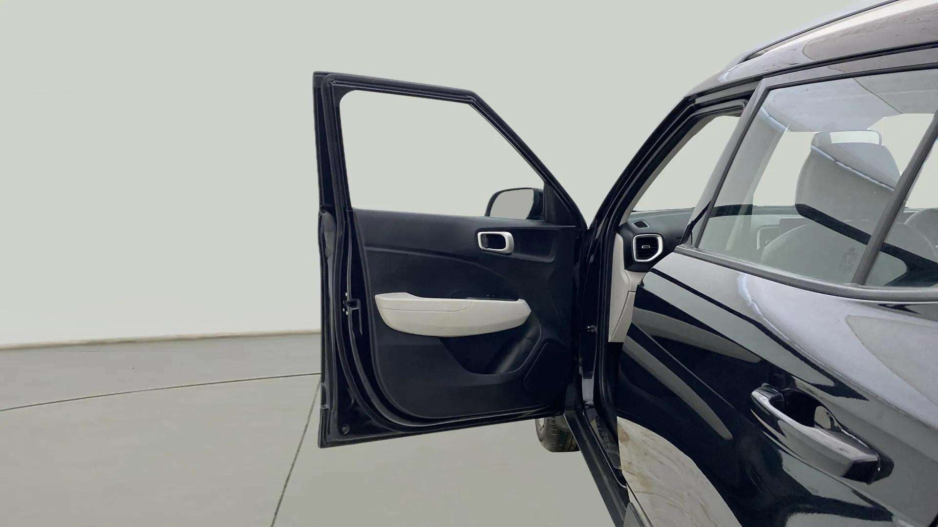 Front driver side door detail of a Hyundai Venue