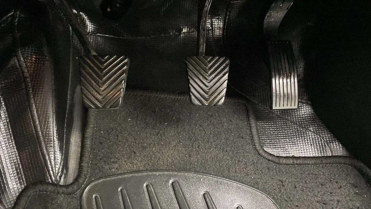 Foot pedal area of a Hyundai Venue