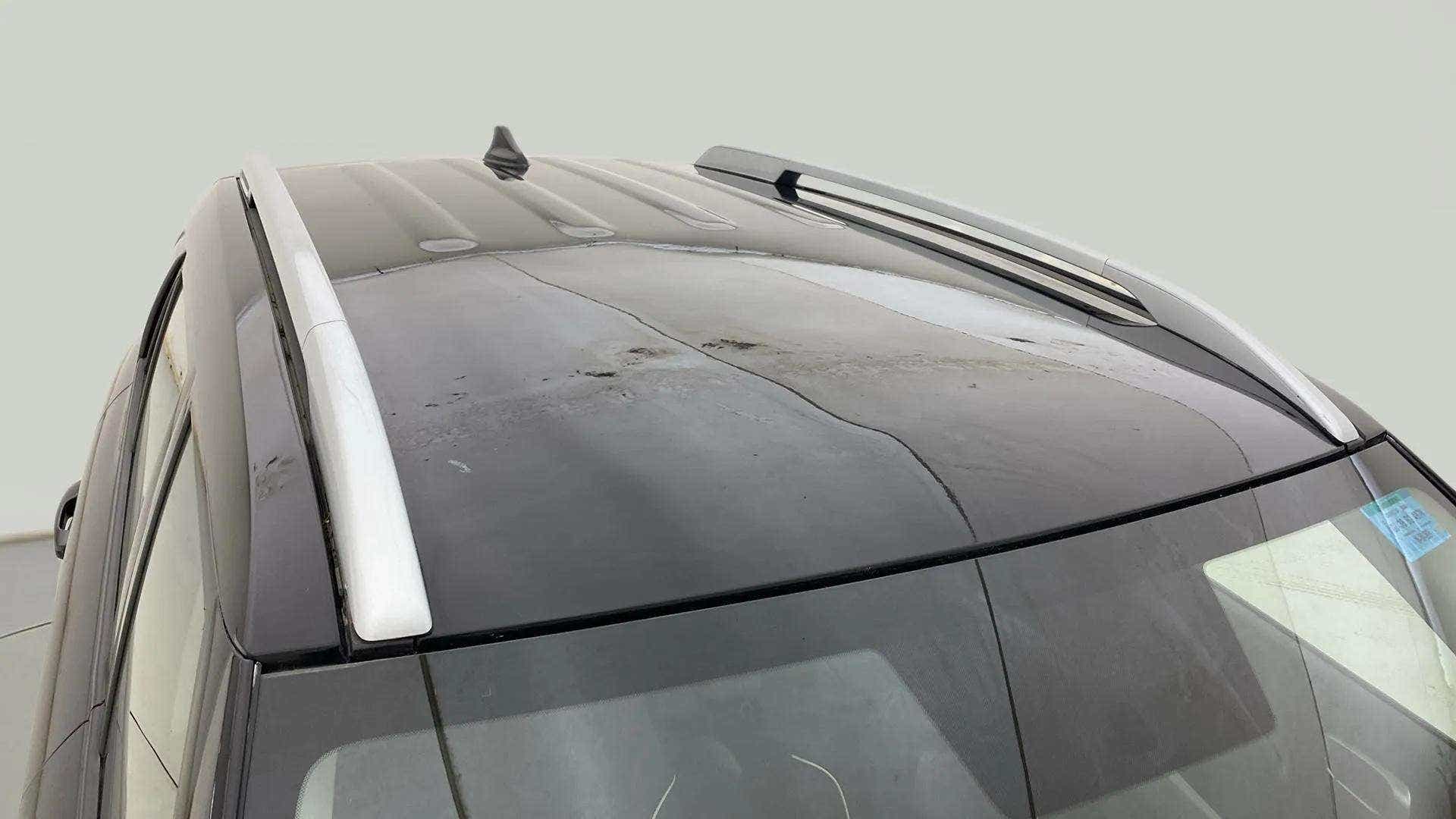 Roof view of a Hyundai Venue