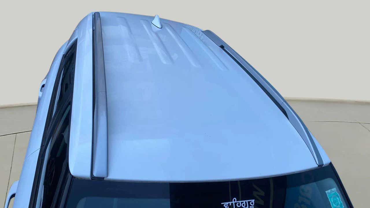 Roof view of a Hyundai Venue