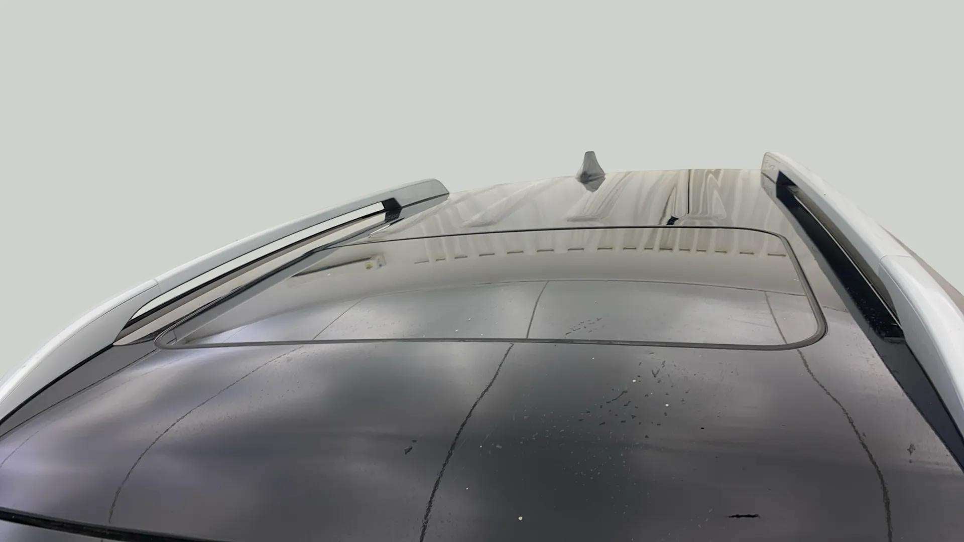 Sunroof and roof rails of a Hyundai Venue