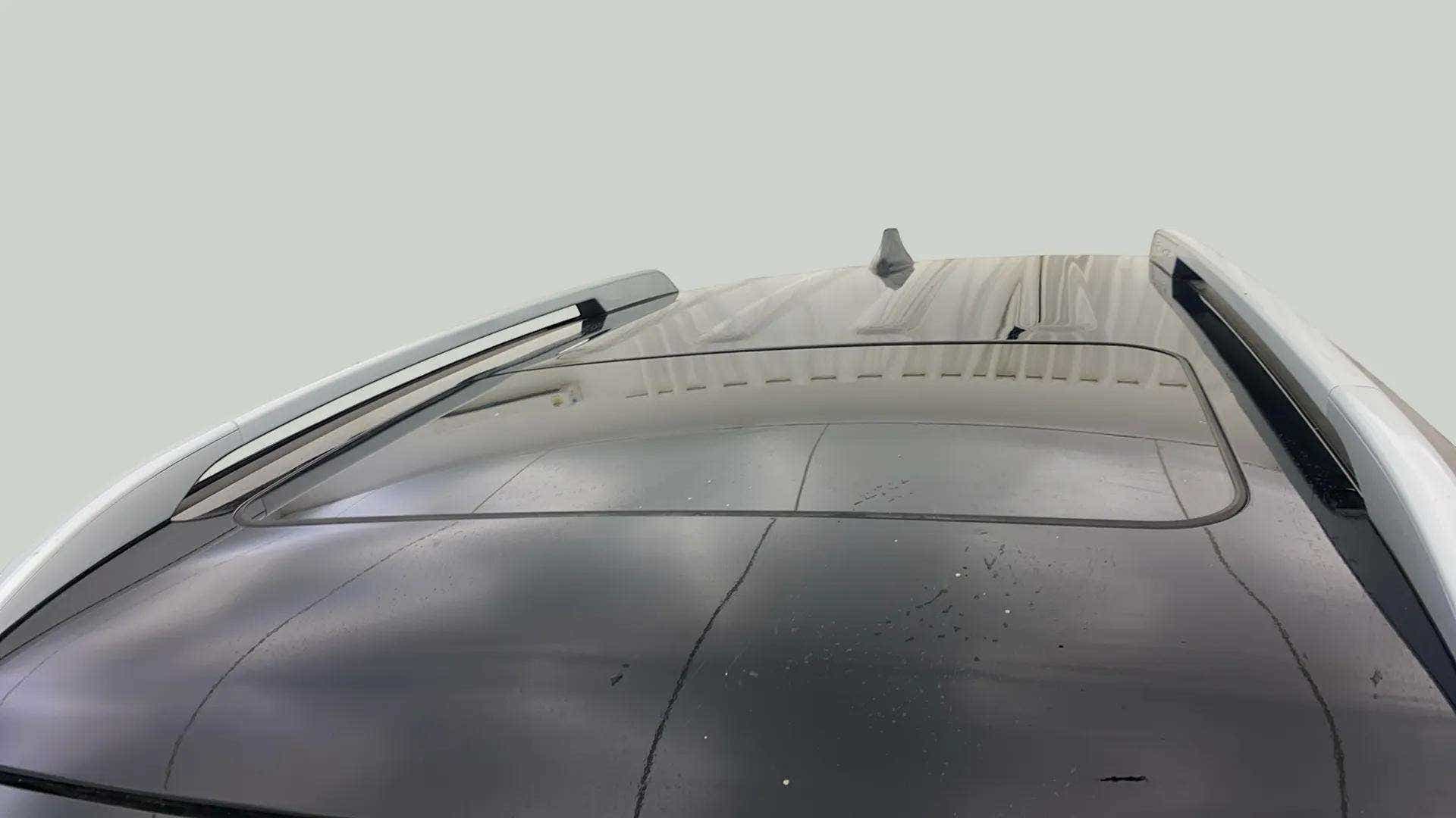 Sunroof and roof rails of a Hyundai Venue