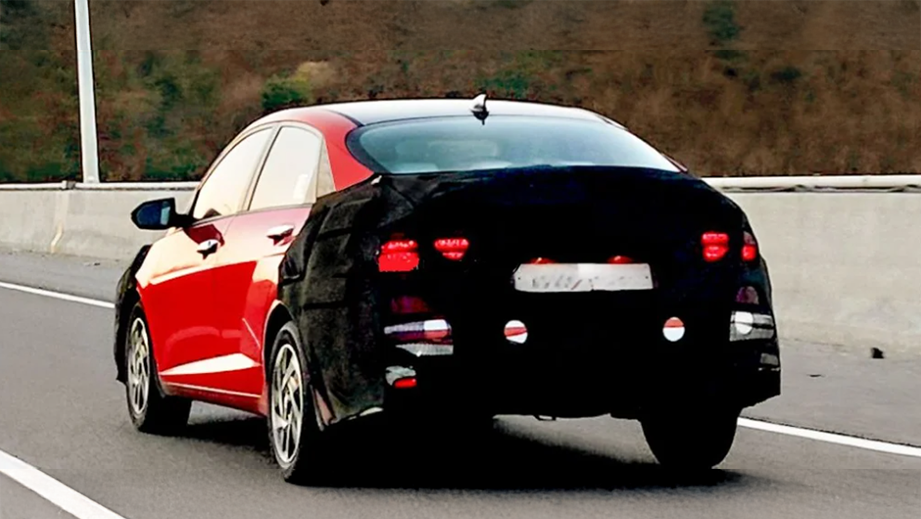 Rear view of Hyundai Verna Facelift