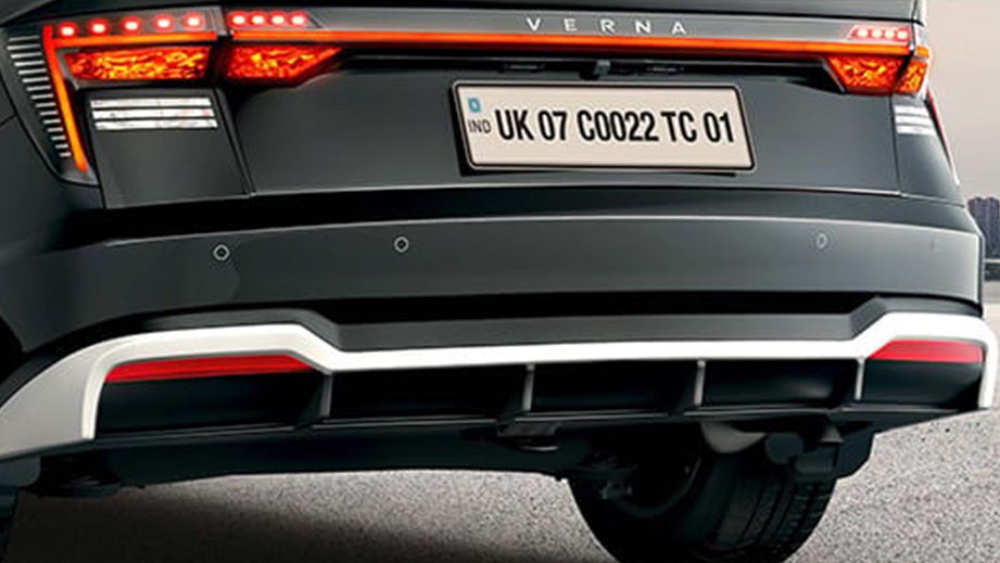 Rear view of Hyundai Verna