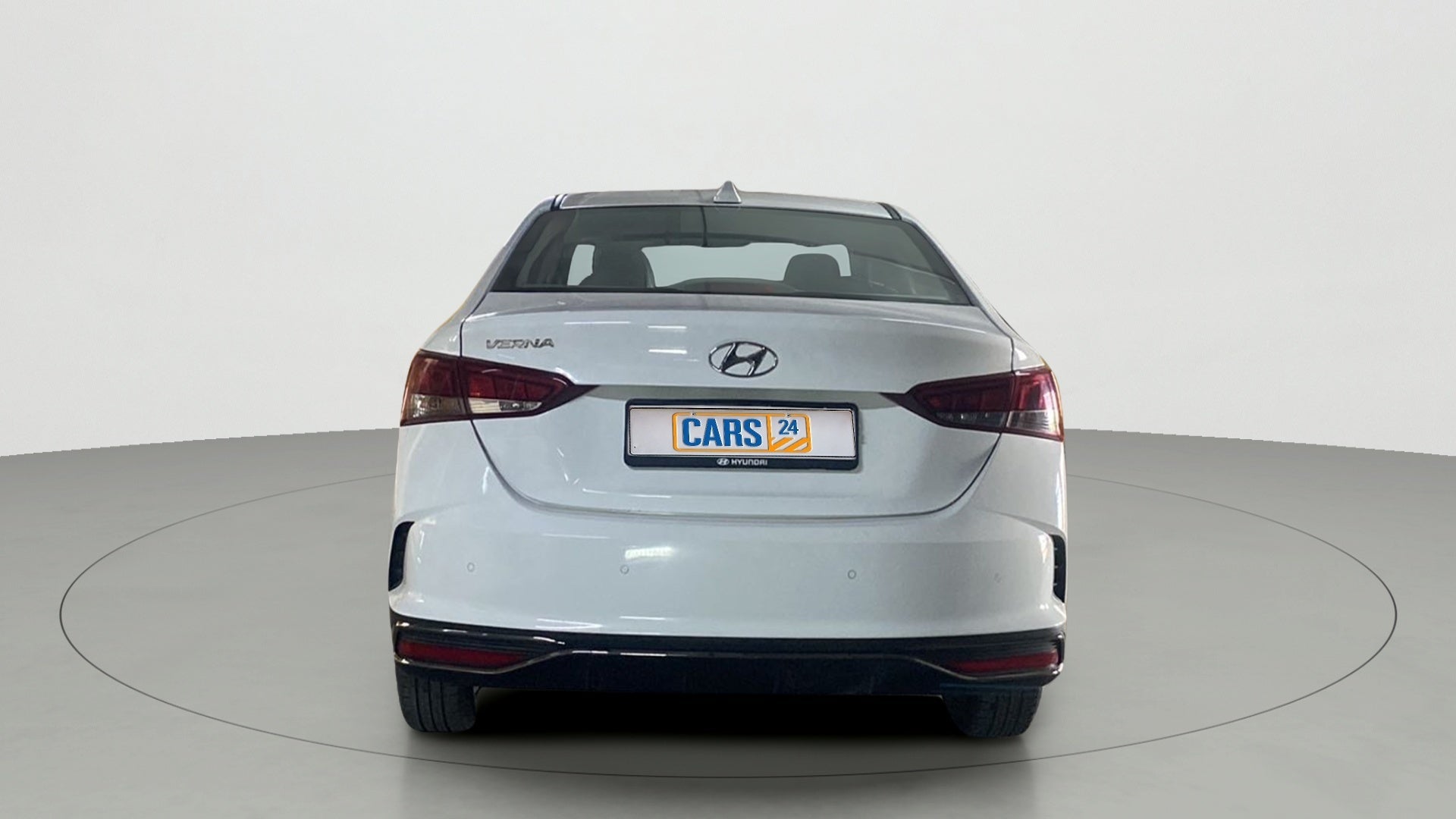 Rear view of a Hyundai Verna