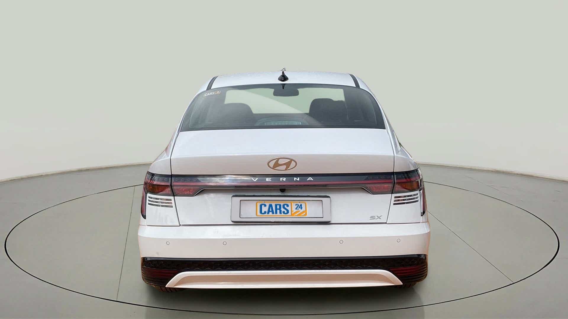 Rear view of a Hyundai Verna SX