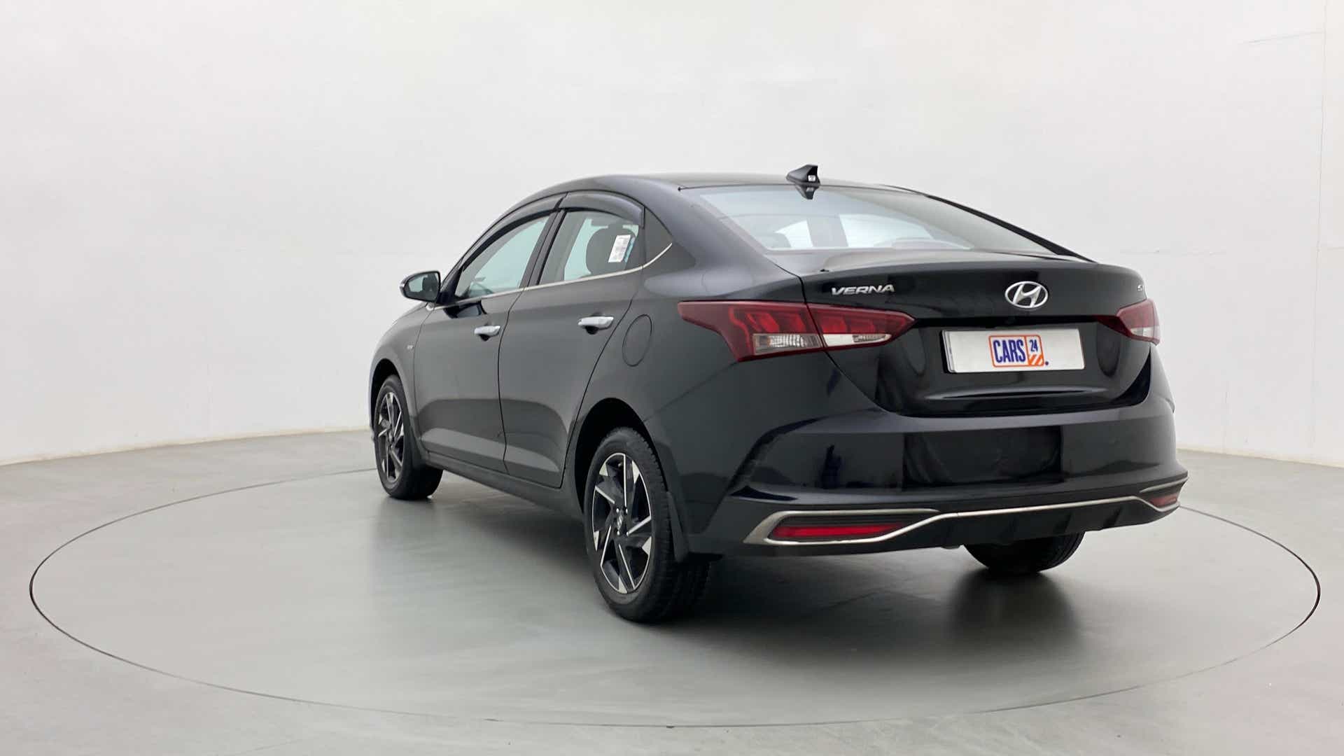 Rear three-quarter of a Hyundai Verna