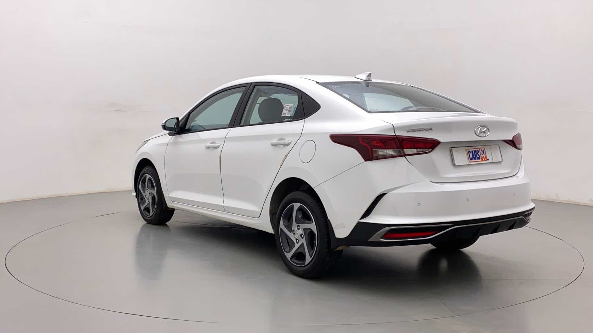 Rear three-quarter view of a Hyundai Verna