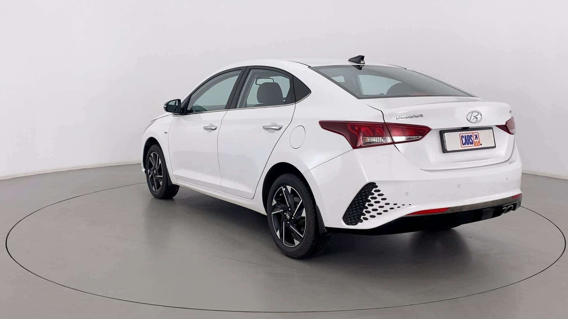 Rear three-quarter view of a Hyundai Verna