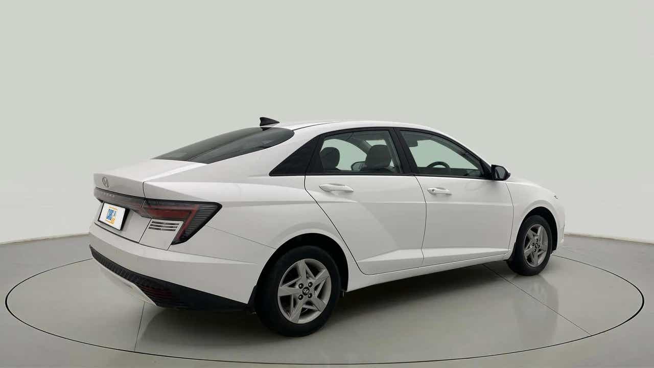 Rear three-quarter view of a Hyundai Verna