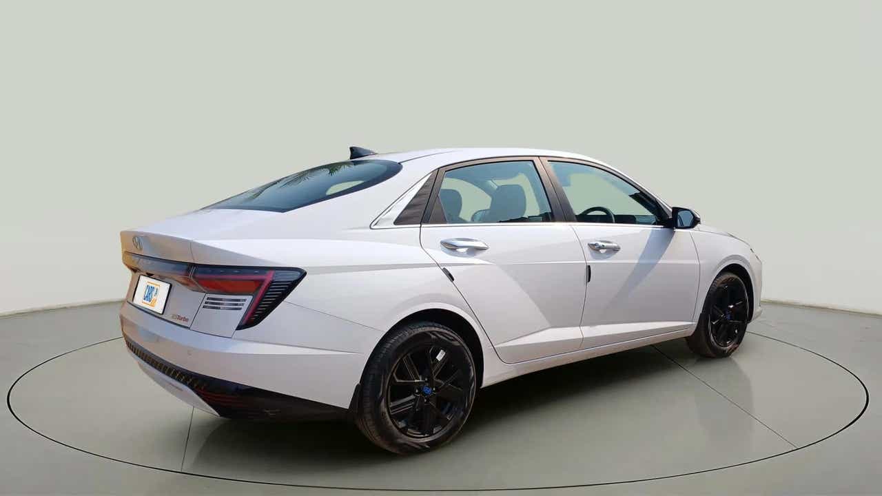 Rear three-quarter view of a Hyundai Verna