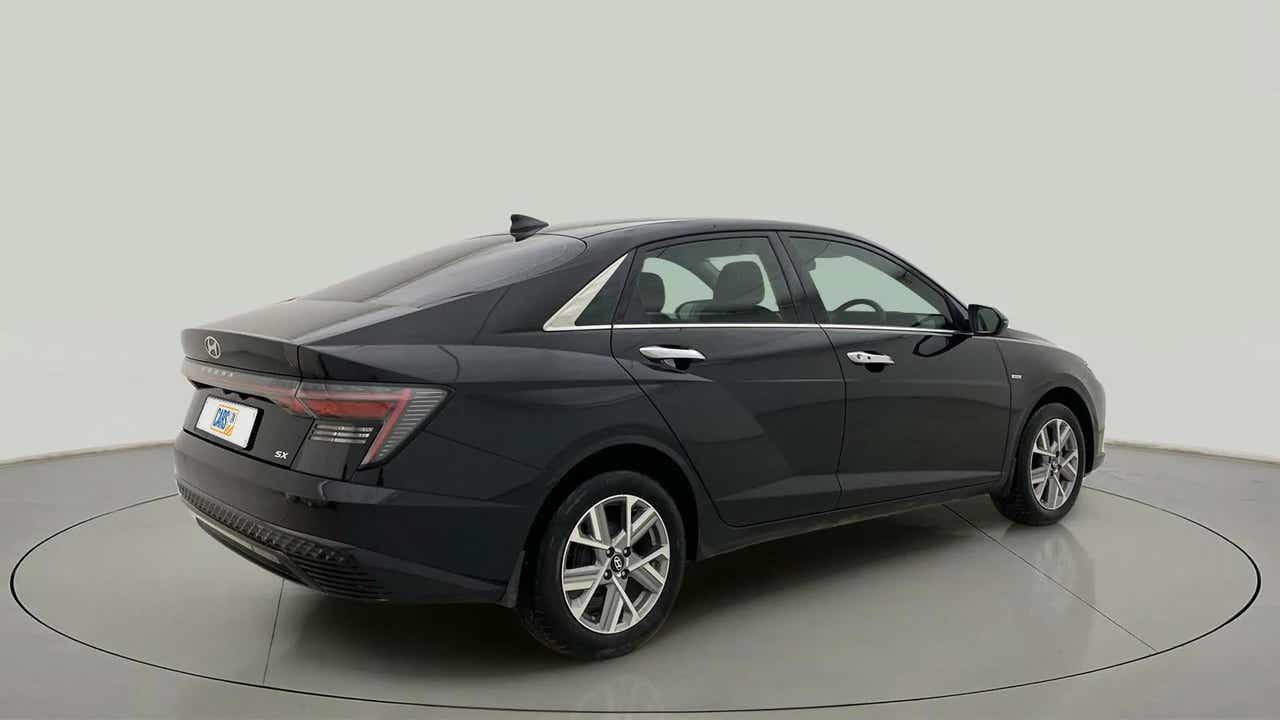 Rear three-quarter view of a Hyundai Verna SX