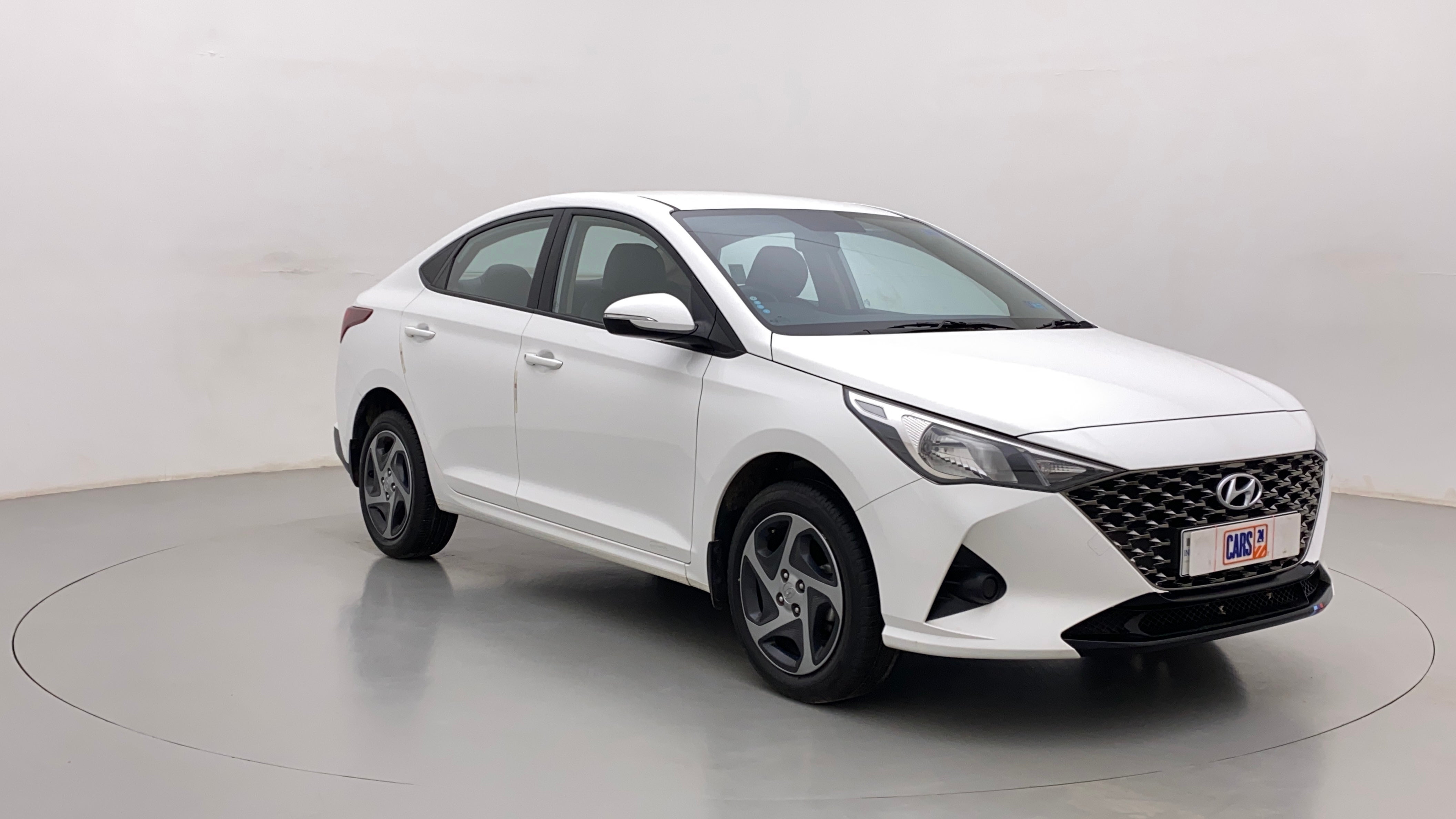 Front three quarter of a Hyundai Verna