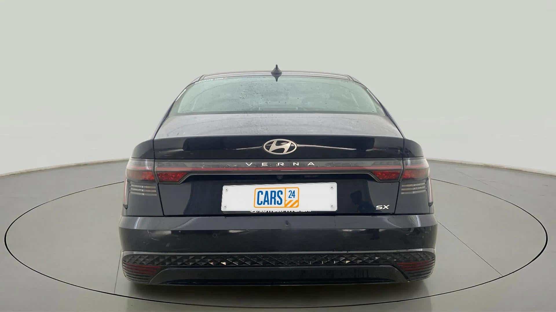 Rear view of a Hyundai Verna SX