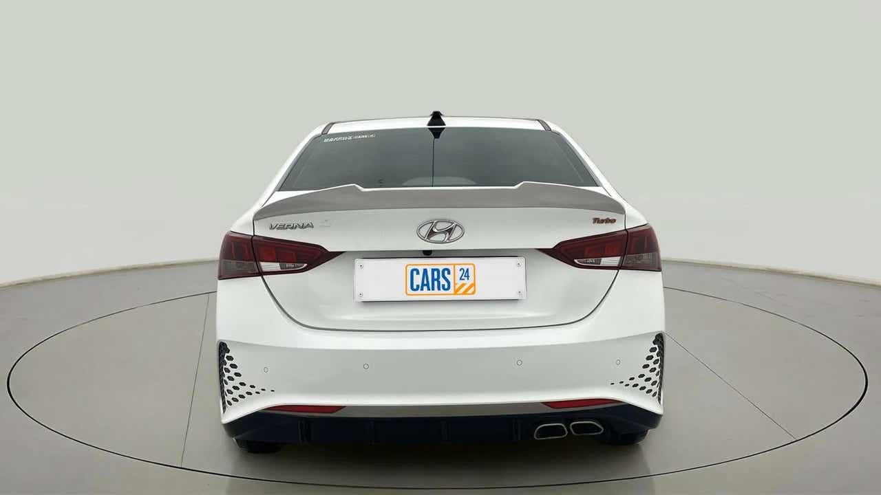 Rear view of a Hyundai Verna