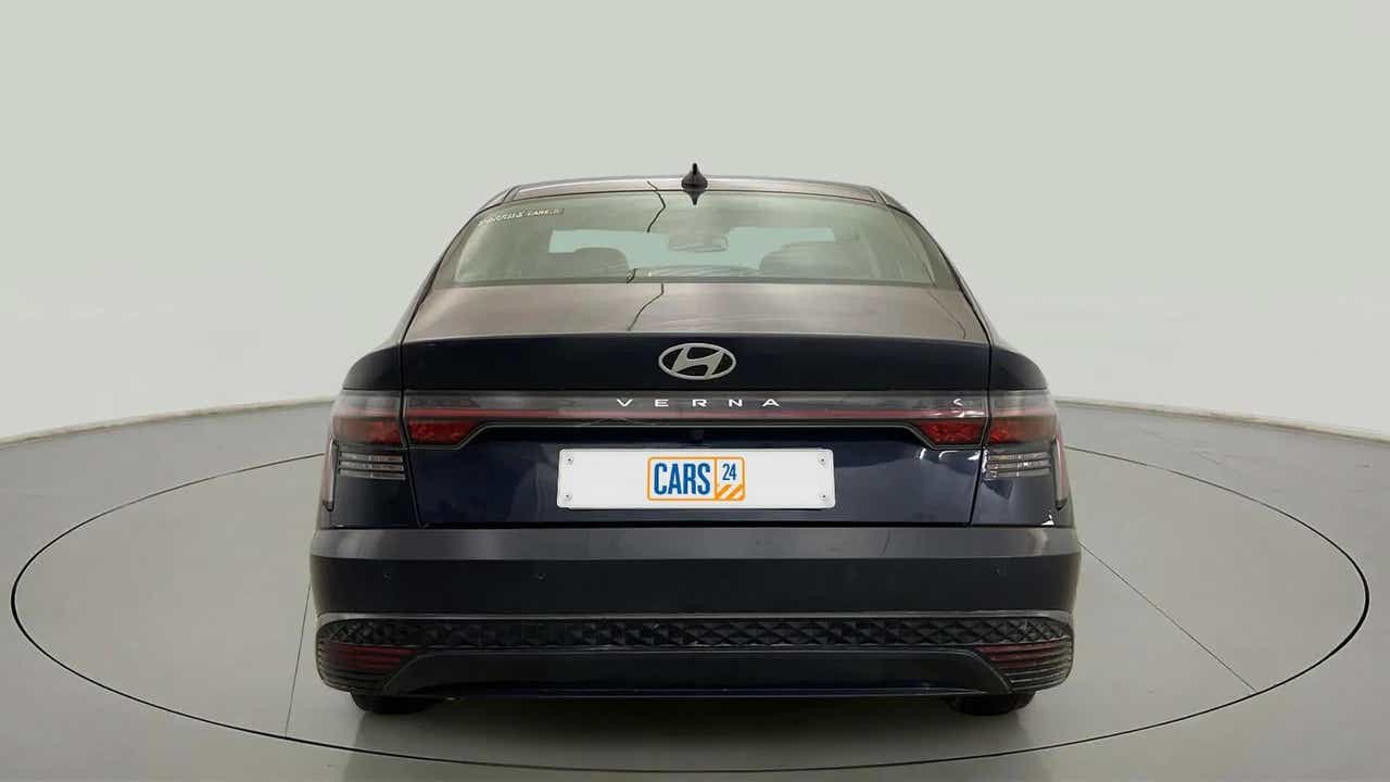 Rear view of a Hyundai Verna