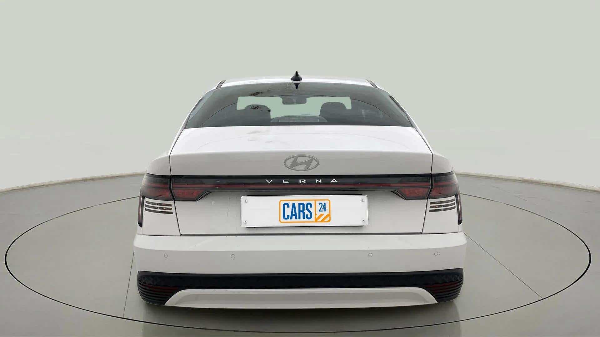 Rear view of a Hyundai Verna