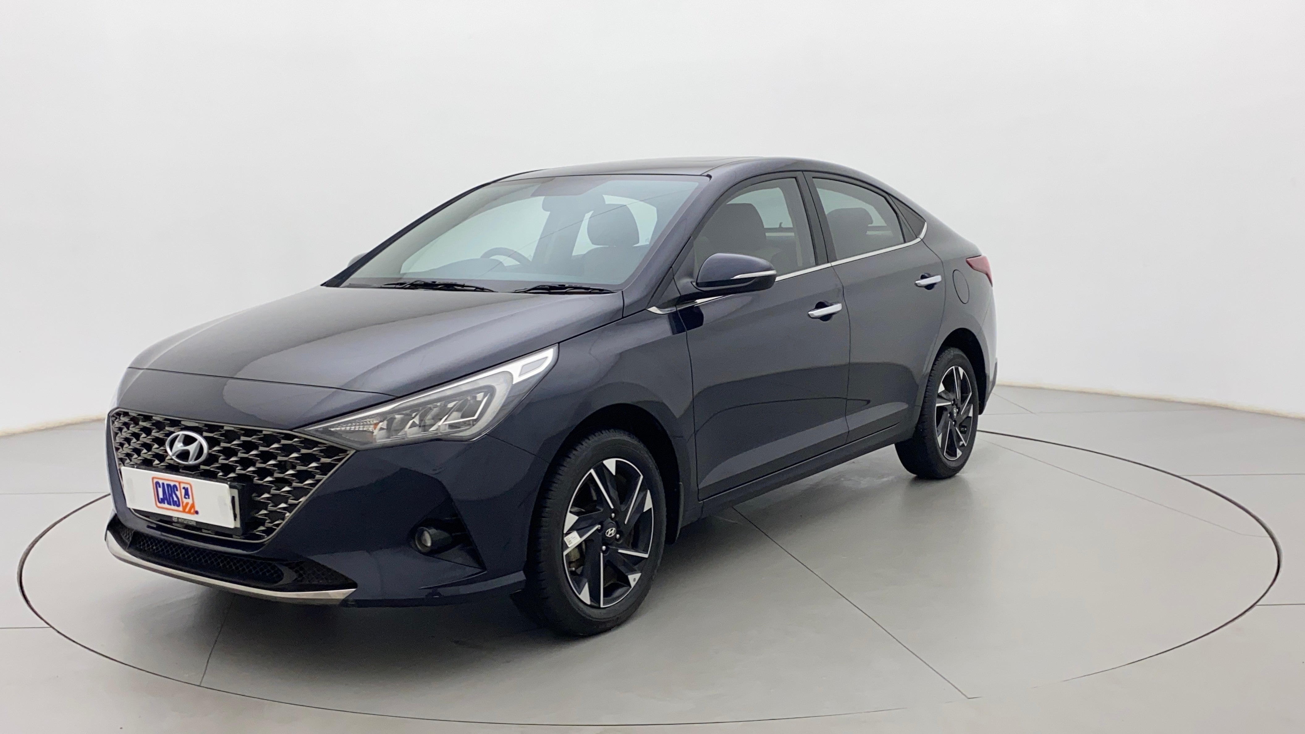 Front three-quarter view of a Hyundai Verna