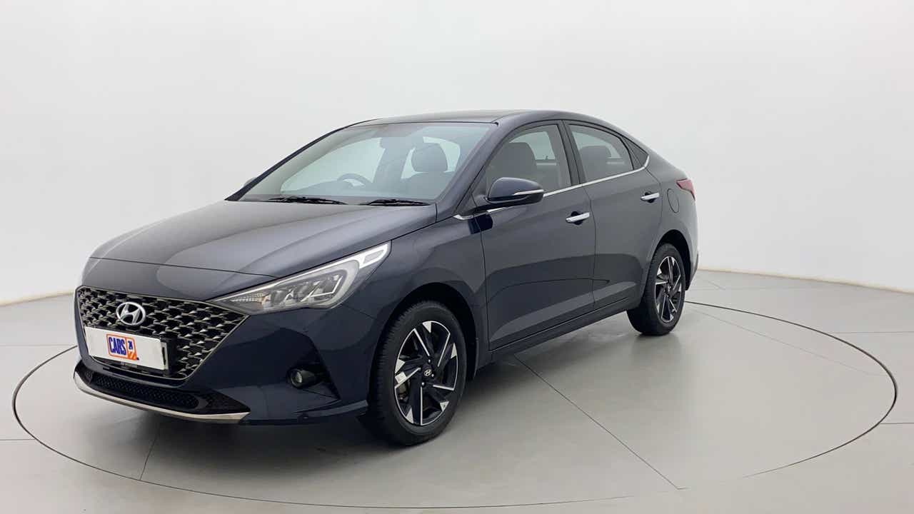 Front three-quarter view of a Hyundai Verna