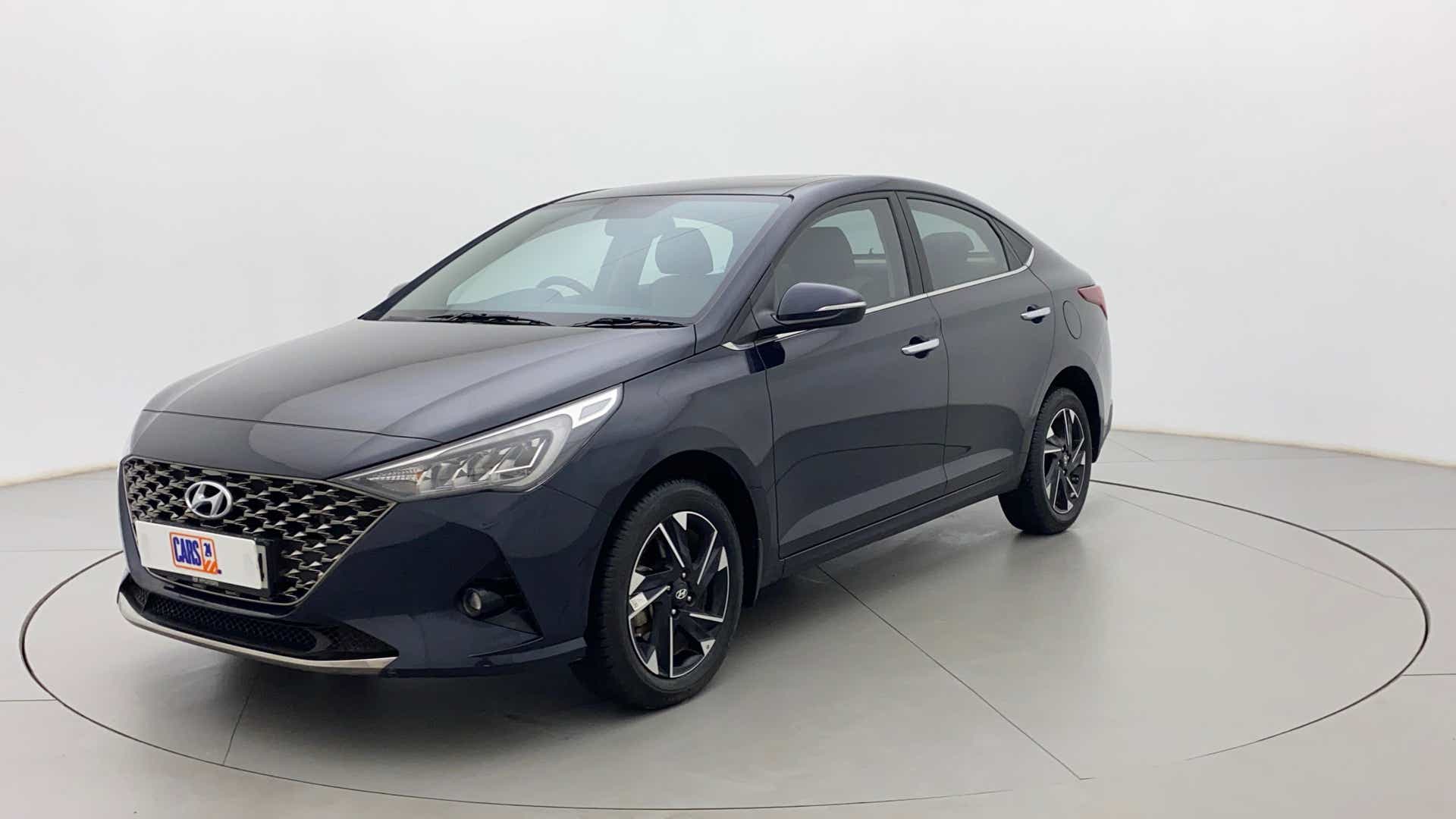 Front three-quarter view of a Hyundai Verna