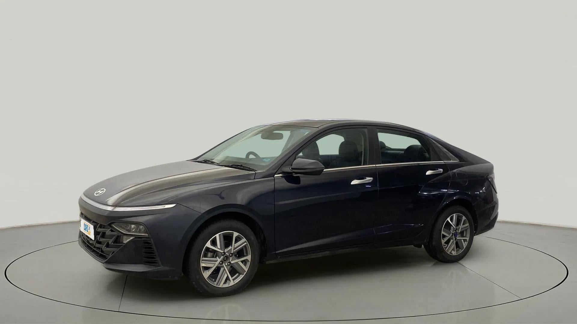 Front three-quarter view of a Hyundai Verna