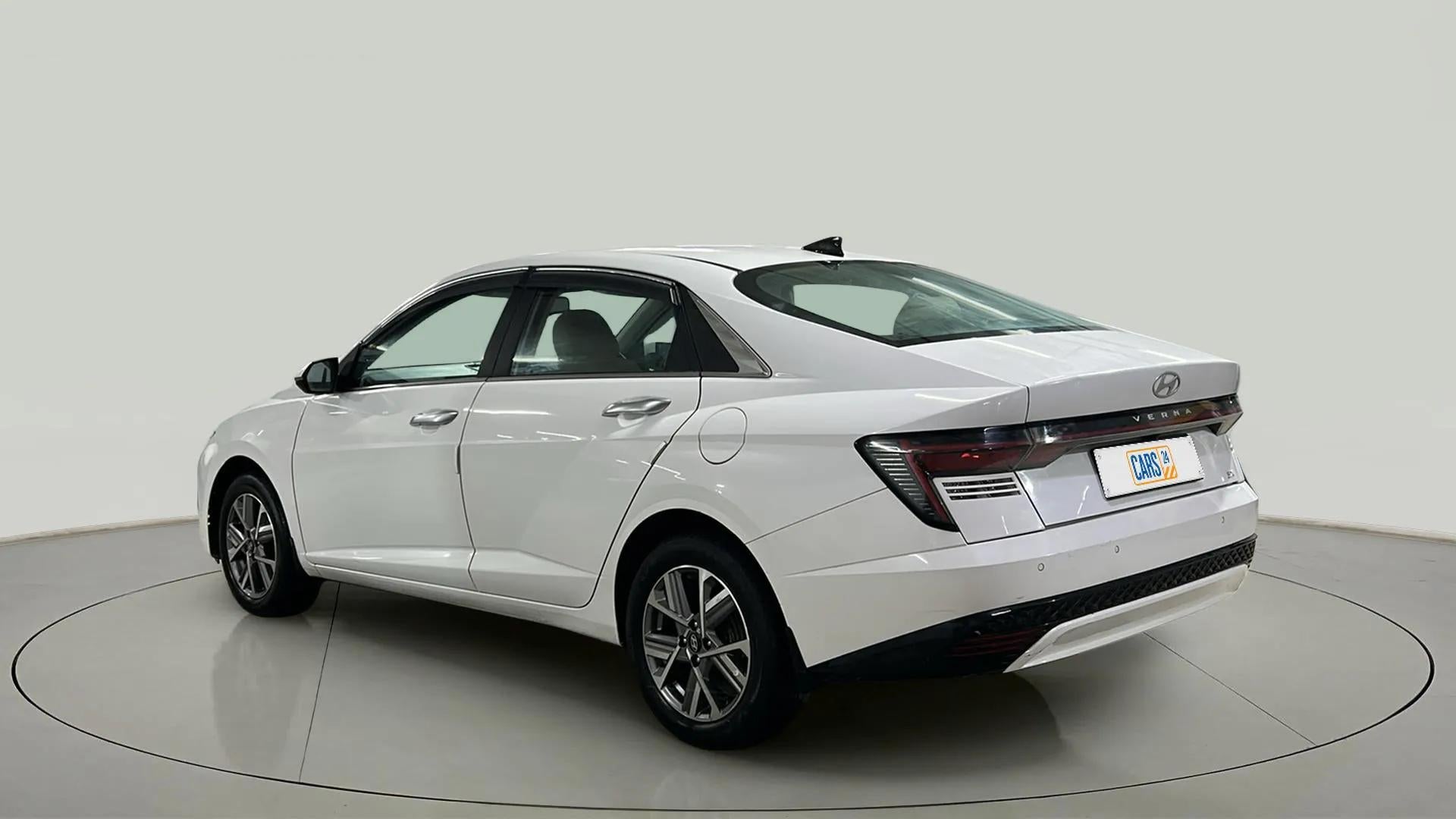 Rear three-quarter view of a Hyundai Verna