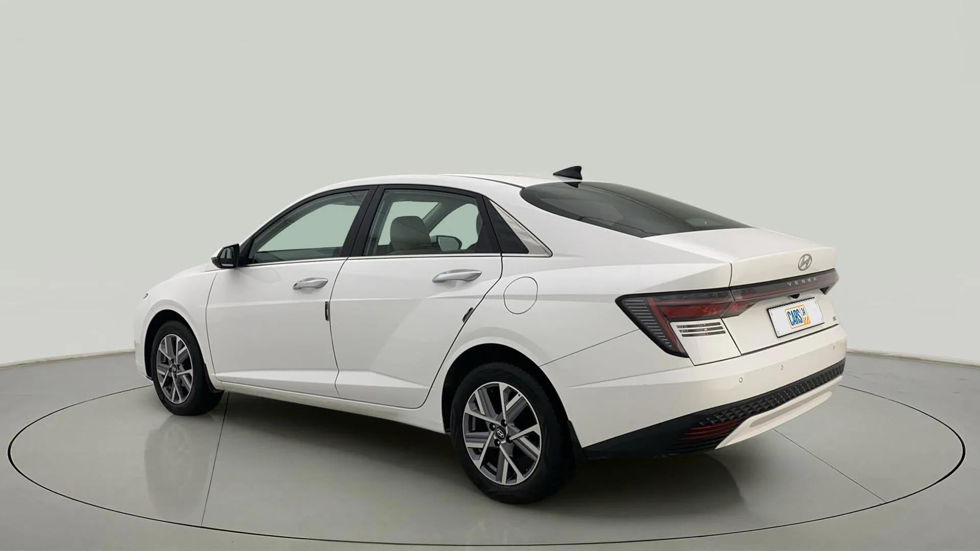 Rear three-quarter of a Hyundai Verna