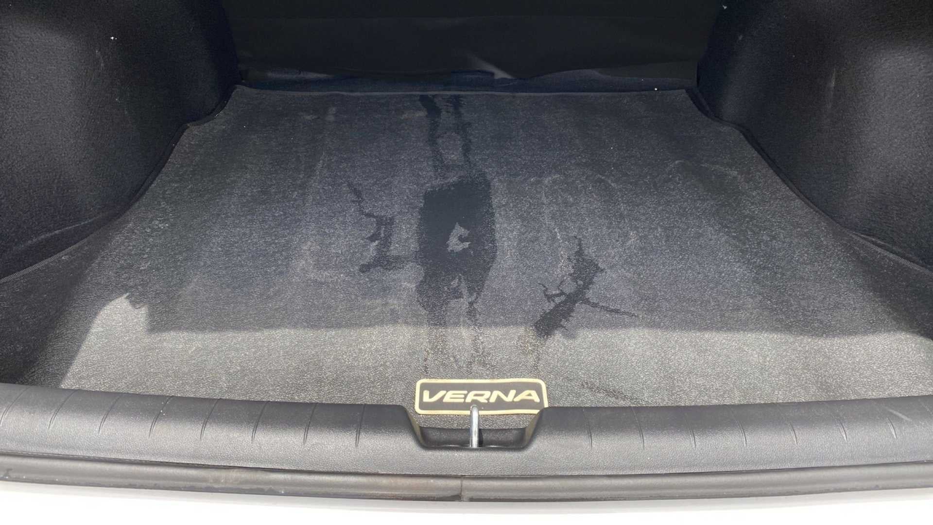 Boot space of a Hyundai Verna