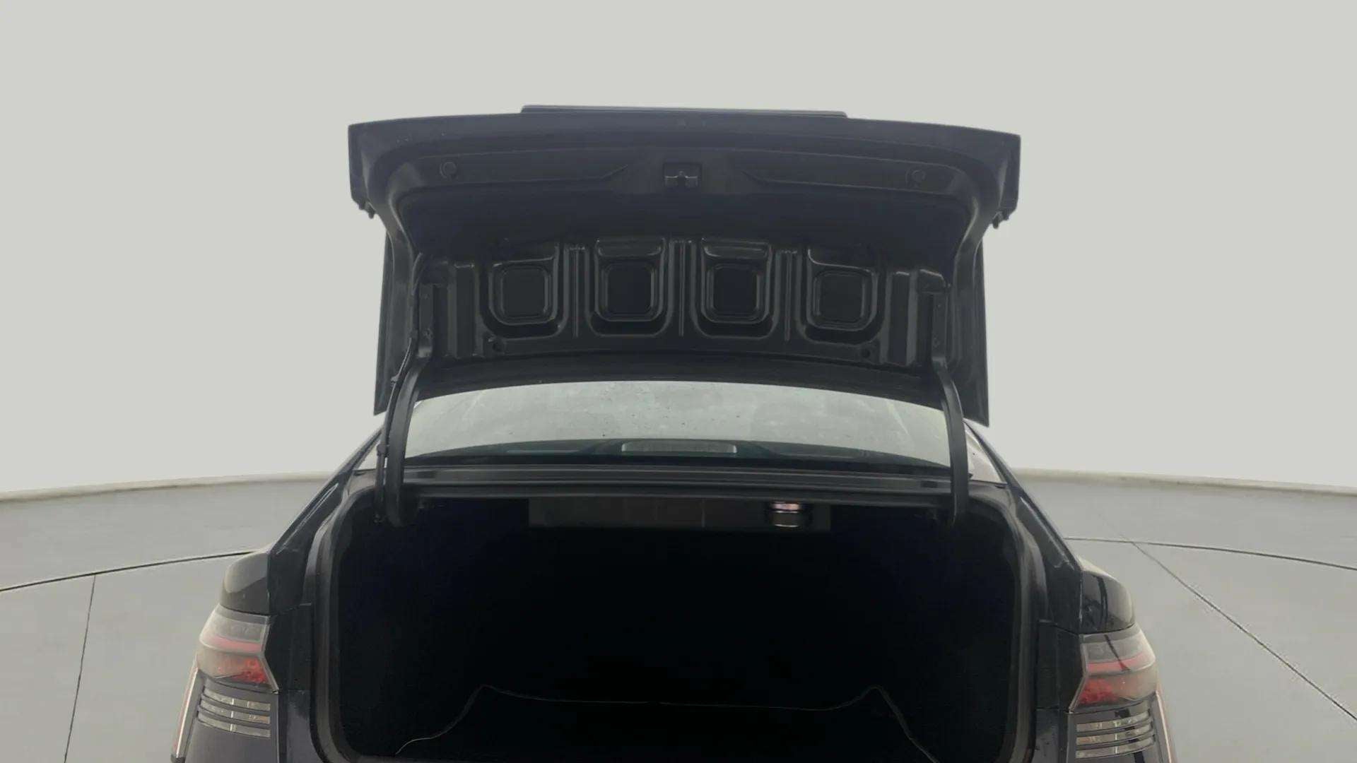 Boot view of a Hyundai Verna