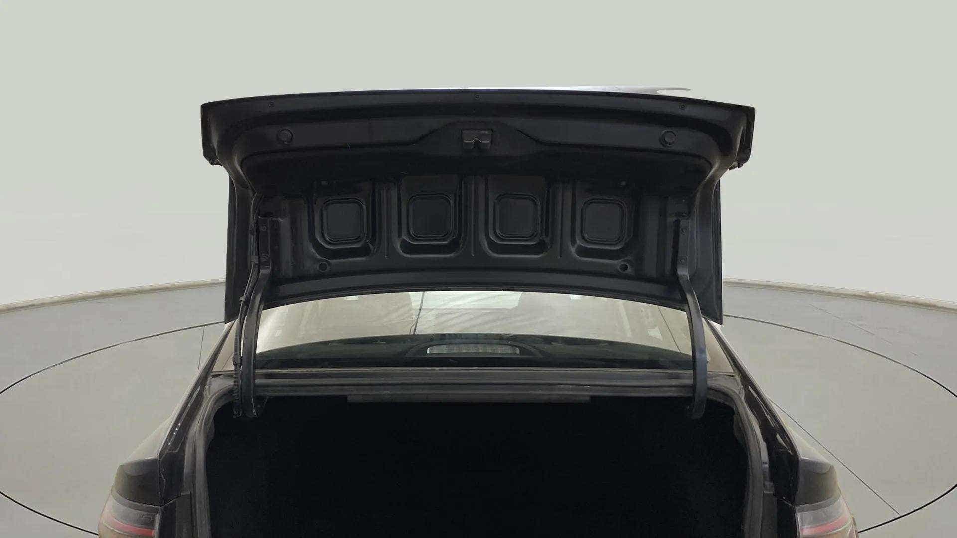 Open trunk view of a Hyundai Verna