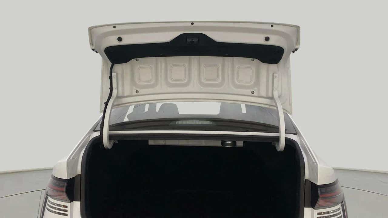 Open trunk view of a Hyundai Verna