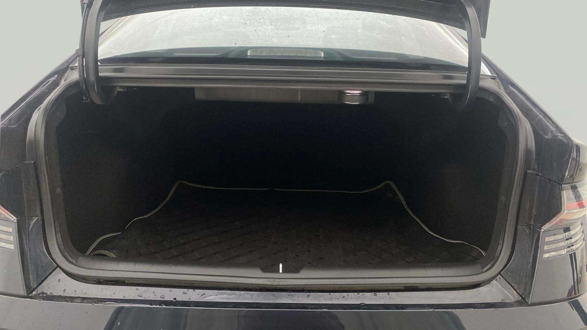 Boot space of a Hyundai Verna